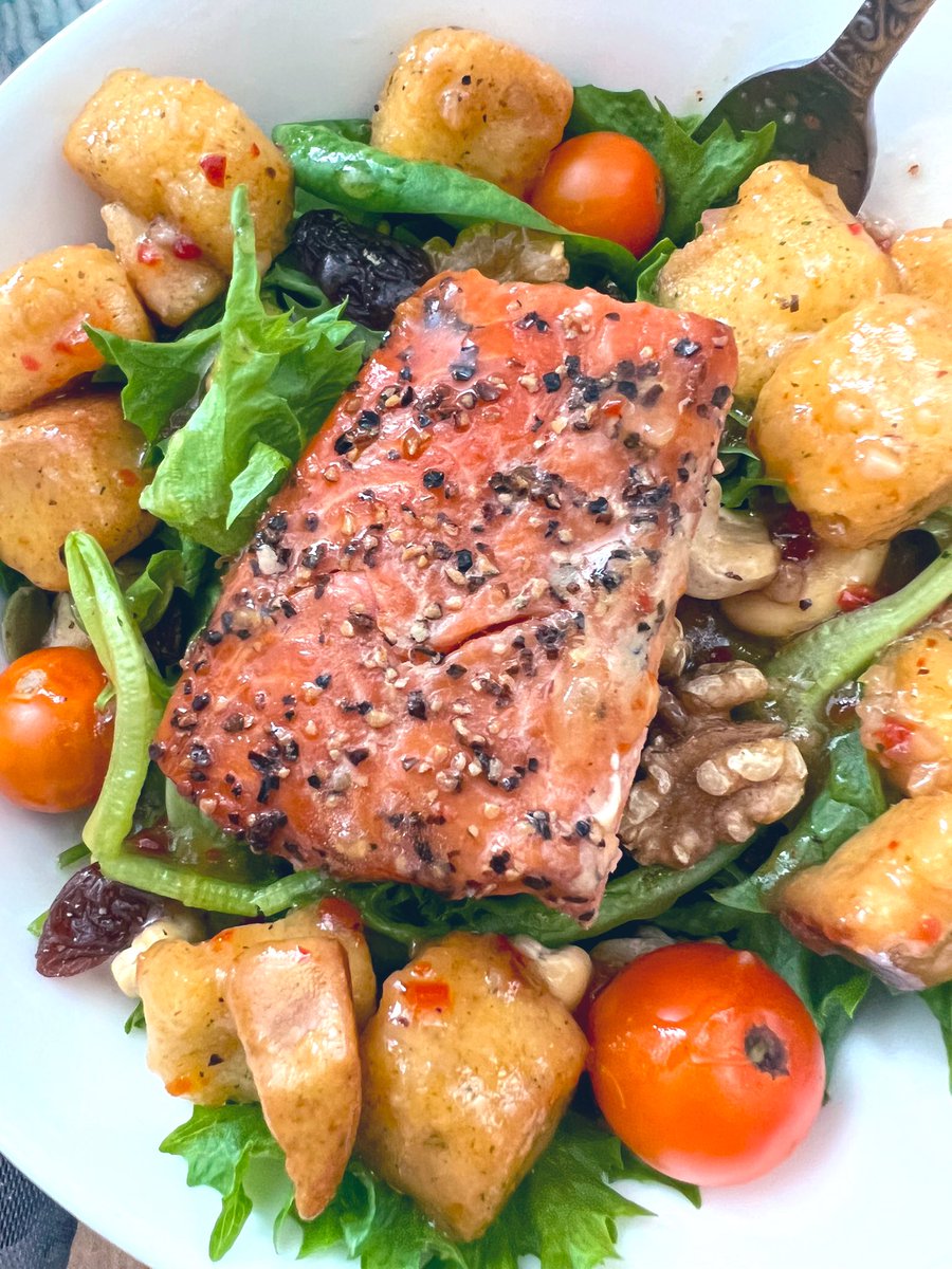 Leigh Tobes tweet media