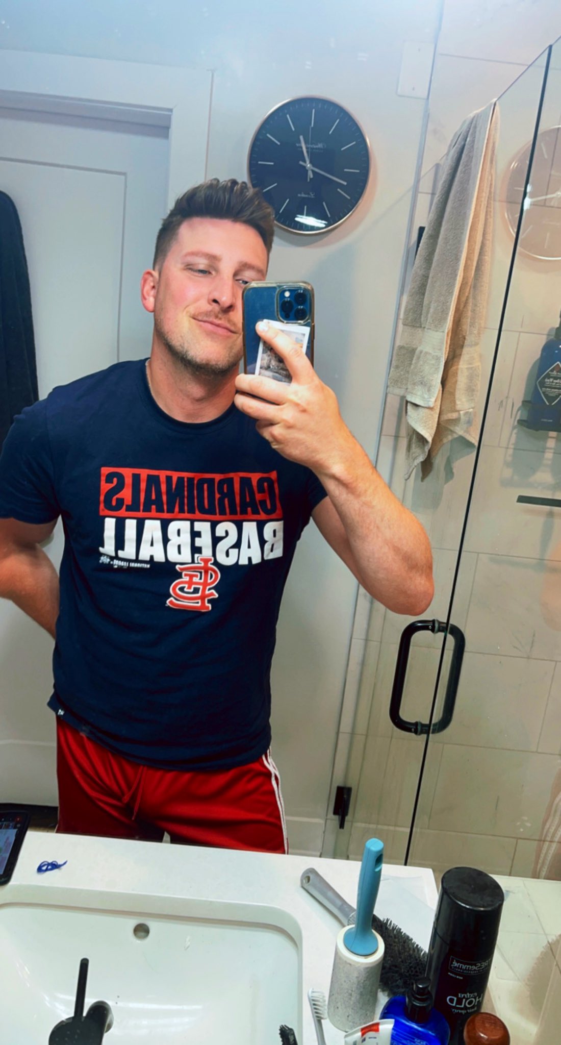 Ex Frat Bro on Twitter: "Who wants to see my baseball bat? ⚾️ https://t.co/suwh3Azd9b" / Twitter