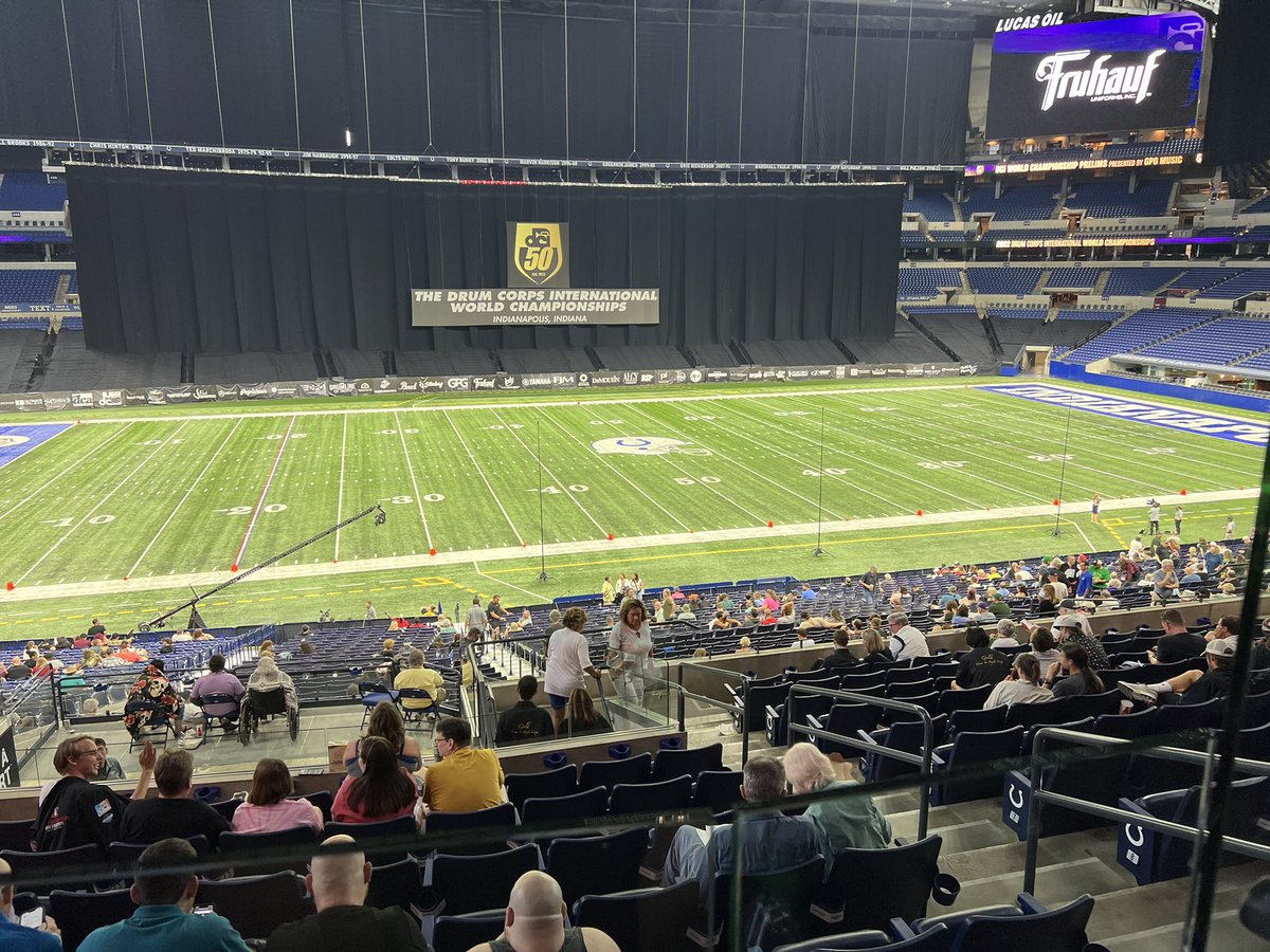 ReadyOneTakeTwo's tweet photo. #HaydenBoo and #BrassDad in the suite ready to watch some DRUM CORPS!!! #DCI2022 https://t.co/Ix9t6rpxzU