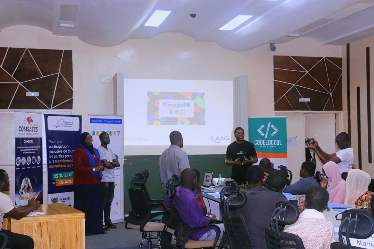 gdgniamey's tweet photo. Le #IOExtended22 🇳🇪 organisé ce jour par le GDG #Niamey  en collaboration avec @AnsiNiger @NiameyWtm, @girlsinICTNigeret et @CodeLoccol dans la cité de l'innovation fut une très belle journée de partage sur plusieurs sujet sur les technologies du #numérique 

@Kolokodess https://t.co/7wCIQ0MC9u