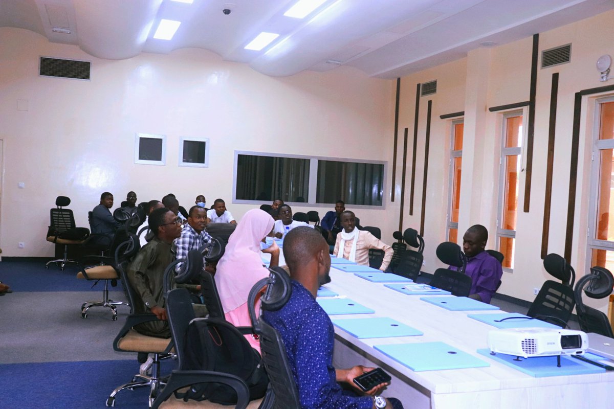 gdgniamey's tweet photo. Le #IOExtended22 🇳🇪 organisé ce jour par le GDG #Niamey  en collaboration avec @AnsiNiger @NiameyWtm, @girlsinICTNigeret et @CodeLoccol dans la cité de l'innovation fut une très belle journée de partage sur plusieurs sujet sur les technologies du #numérique 

@Kolokodess https://t.co/7wCIQ0MC9u