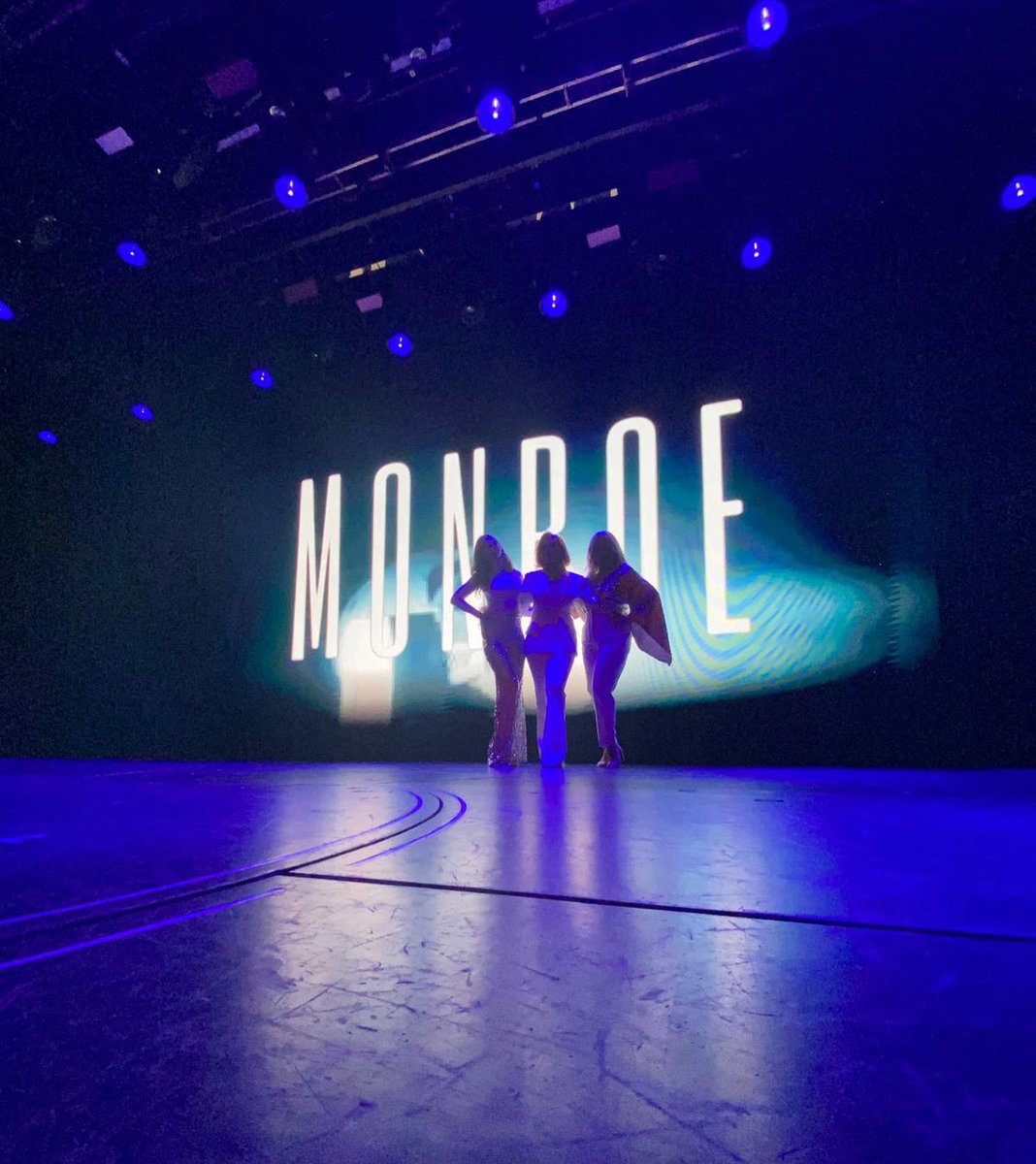 Monroevocal's tweet photo. Having the best time performing on the Iona π³π΄π€©π€ #trio #monroe #monroeband #monroetrio #singers #vocals #sing #guestent https://t.co/db5rTOROXd