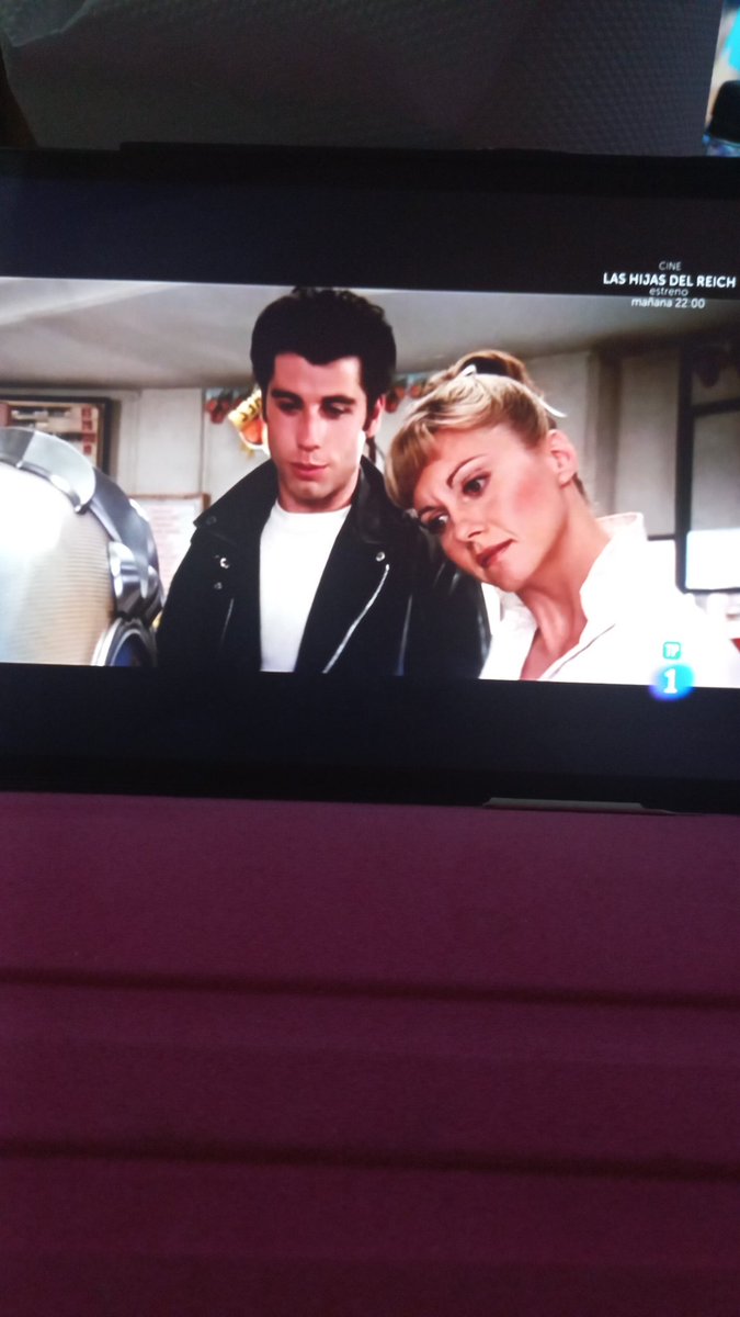 1973babylon's tweet photo. No sé cuantas veces la he visto, pero hoy la vuelvo a ver  #Grease https://t.co/SQJZi3bCIv
