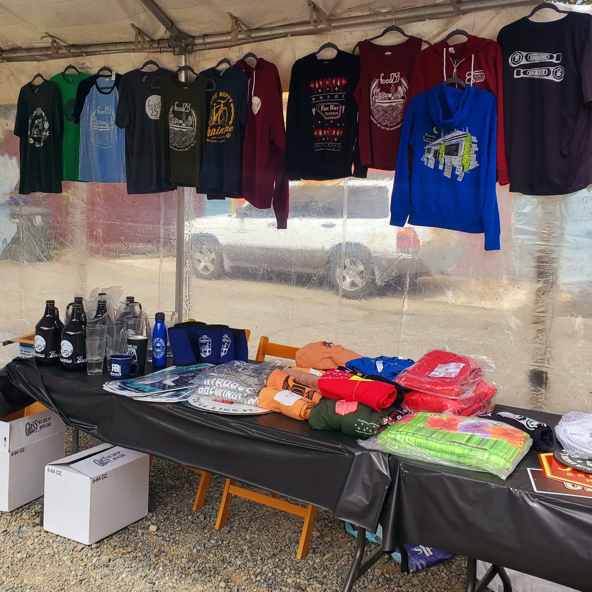 Parkway_Tavern's tweet photo. HOPPYWOOD SQUARES! The show runs till 7 p.m. tonight. AND... it's a fundraiser "garage sale style" for @Feed253. Come shop the swag and have some fun. Cheers!
.
.
#TacomaBeerWeek #Feed253 #ParkwayTavern https://t.co/U9AXSp9Bfc