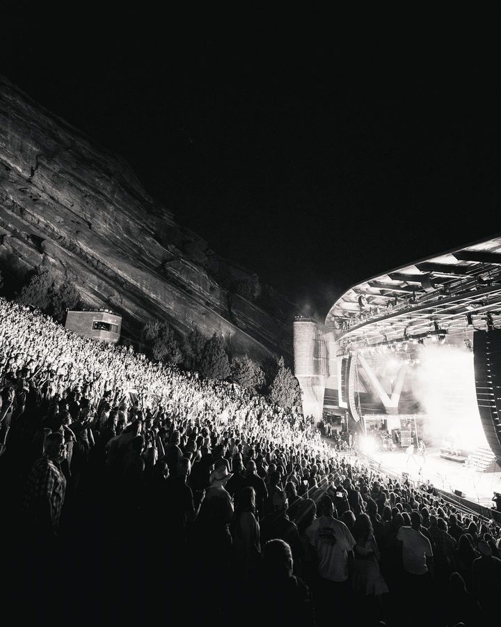 ThomasRhett's tweet photo. Red Rocks was a dream.
📸Grayson Gregory https://t.co/r1FhctO6R4