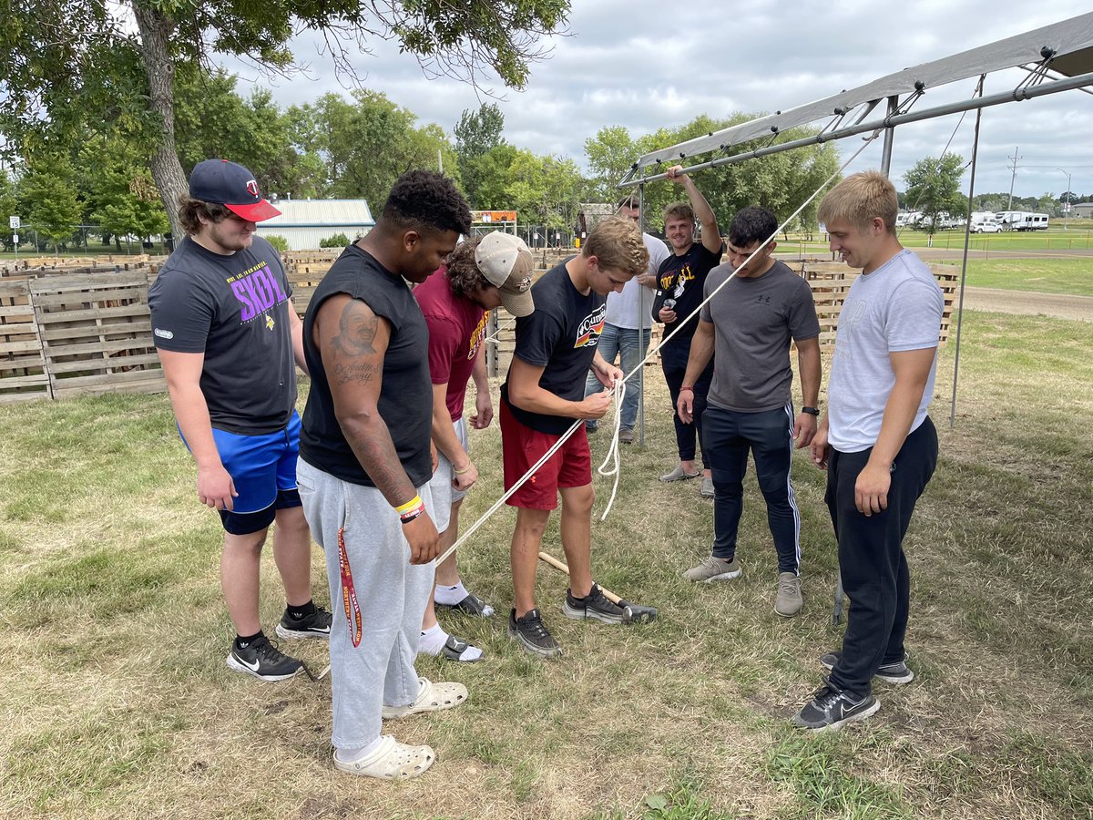 NSUWolves_FB's tweet photo. Wolves In The Community 🐺 We had the opportunity to assist our friends at @TheBCFair in preparation for next week’s festivities at the Brown County Fair. Get your tickets now at https://t.co/BTrc5V7anV ‼️ #GoWolves🐺 https://t.co/nqnARNHy4F