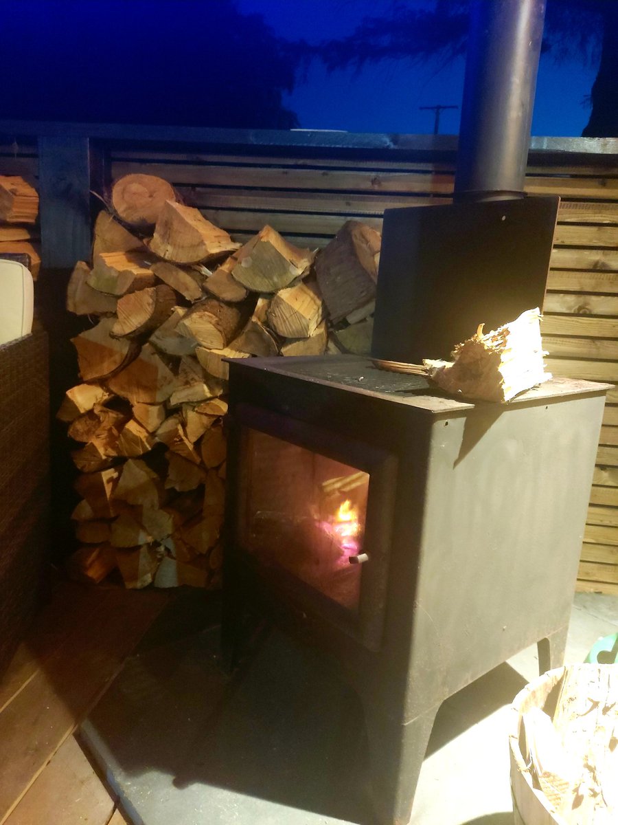 Summer nights
🔥🍺