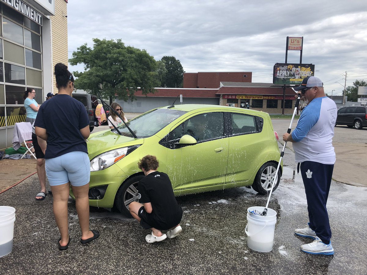 RTCyouth's tweet photo. Busy day at the car wash today! Great preseason fundraiser. Even the “Shrekmobile” came by for a wash! https://t.co/Umn0JRFZQ8