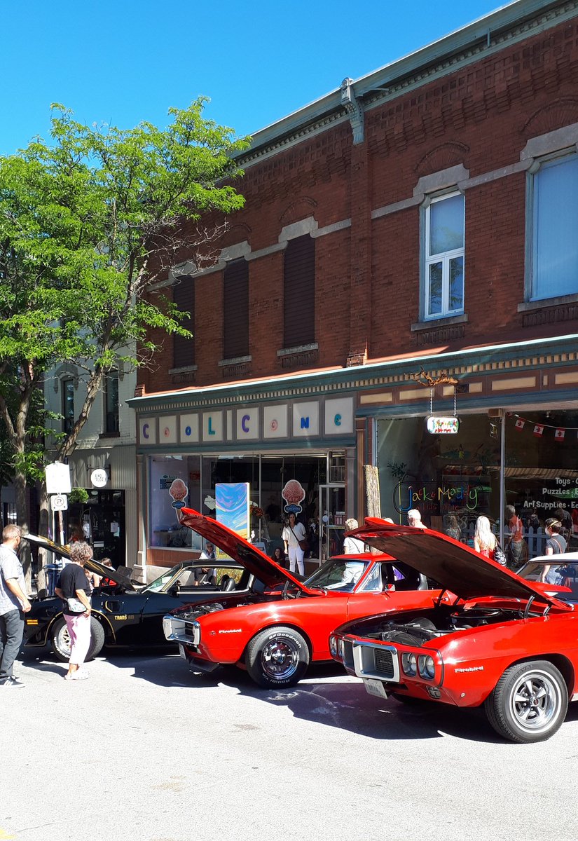 pn_57's tweet photo. 1) Annual downtown #Orillia #ClassicCar Show (August 13, 2022); #historic #mainstreet #ontarioheritage #car #heritage #heritagedistrict https://t.co/zl9pJ6IQy2