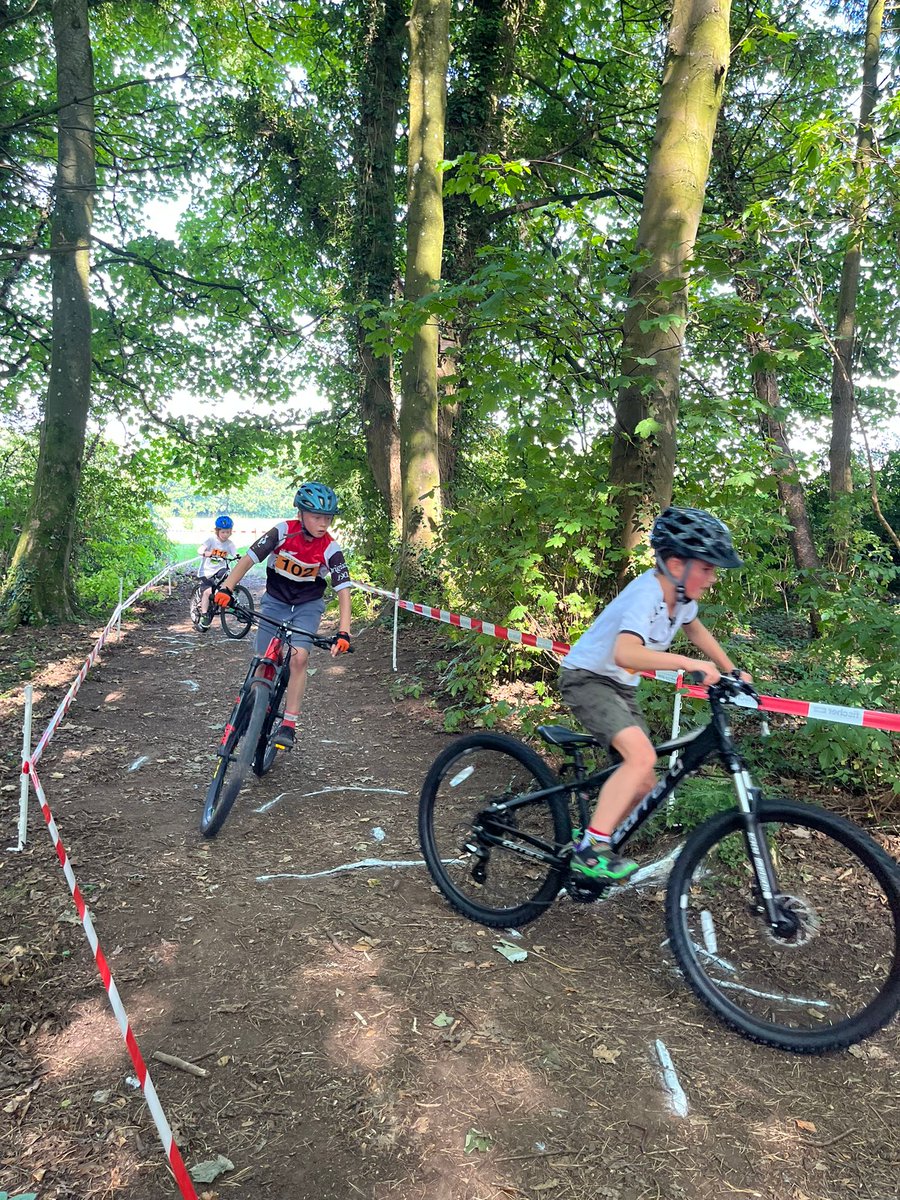 AyrBurners's tweet photo. Shout out to everyone who got involved in our Summer CX races at Rozelle today 🔥 We had a ball 😎
Congrats to @kimbaptista1 and Lewis Martin on their top spots. 
@officialQTS @SDS_sport @ActiveSA_SAC @ImpsportApparel @ScottishCycling @ScottishCX https://t.co/KMishhw7bl