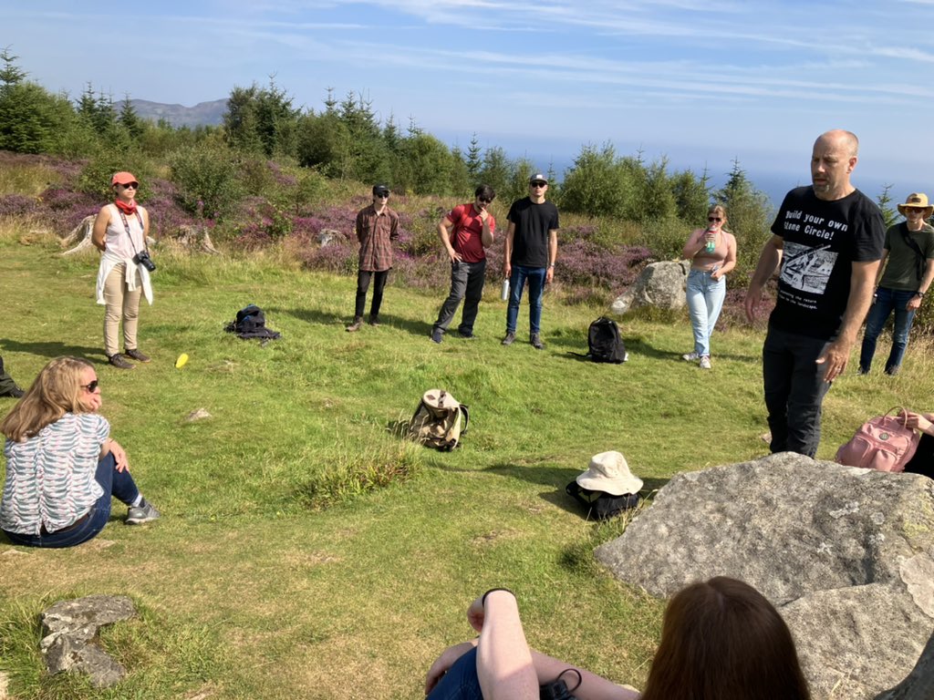 Fantastic to visit Giant’s Grave chambered cairns #Arran &amp; chat about their past &amp; present on site with <a href="/gmacg_1/">Gavin MacGregor</a> <a href="/becca_younger/">Dr Rebecca Younger</a> <a href="/DrMonicaPalmero/">Dr Mónica Palmero Fernández FHEA</a> <a href="/aurime_bockute/">Aura Bockute</a> <a href="/MissBarclay87/">Rebecca Barclay</a> 
A nice experience for our <a href="/UofGArchaeo/">UofG Archaeology</a> students on our #Drumadoon field school. <a href="/ArchScot/">Archaeology Scotland</a>