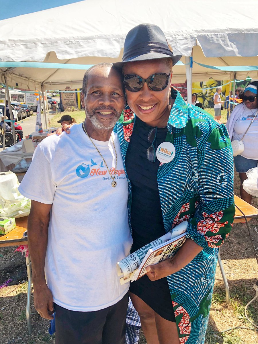 NikaElugardo's tweet photo. New Beginning Re-Entry Community Resources Community Fair @ReentryNew #reentryhouse #formerlyincarceratedwomen #women https://t.co/j55P1DVYxk