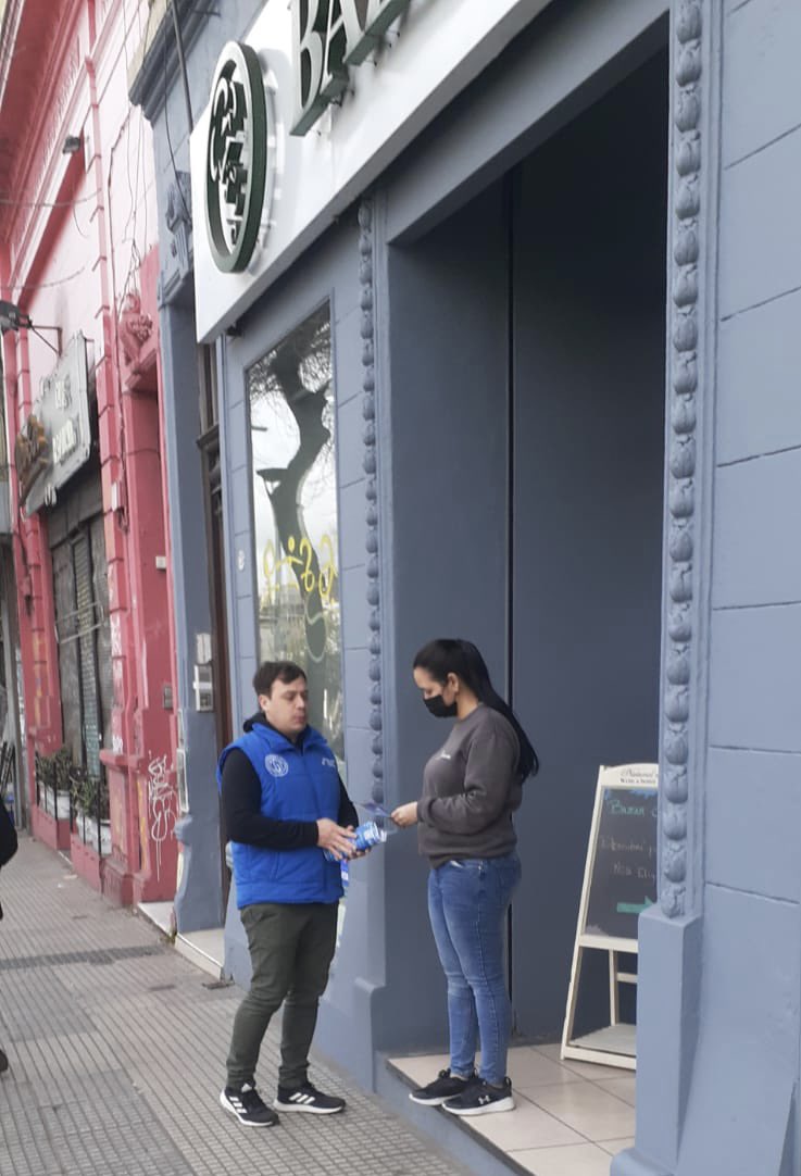 StreamComercio's tweet photo. Esta semana también, seguimos trabajando desde la cercanía, la presencia, recorriendo, dialogando porque  contamos con vos, pero vos contás con nosotros. 
Avanzar en este presente es posible desde la participación de todos y todas. @CarlosPerezSEC @sabriparedessec @Sergio_OrtizOk https://t.co/Wk49wyqcR9