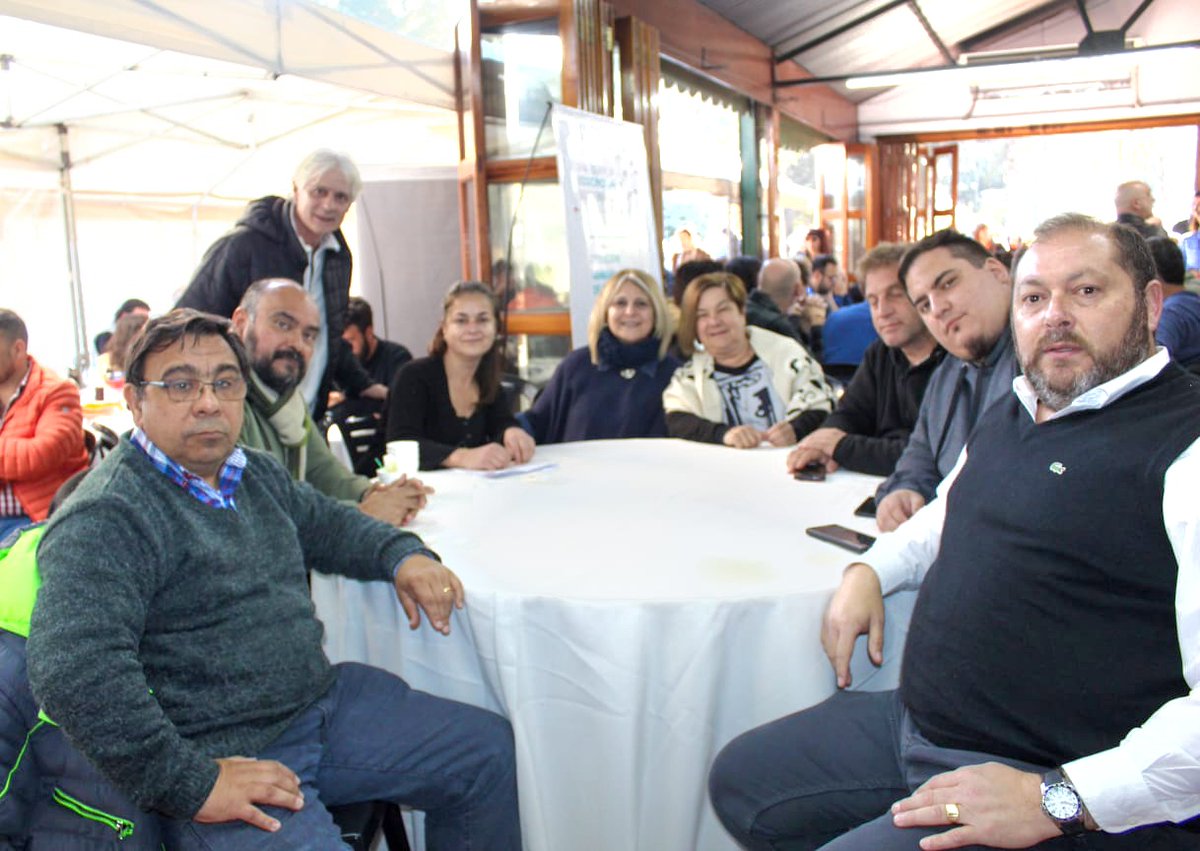 juanjo_castro's tweet photo. MERLO BsAs

Esta mañana participe de la "JORNADA DE TRABAJO POR LA EDUCACIÓN BONAERENSE" con #SantiagoFidanza, #KarinaCaimari, #GabrielaSpinelli, #AngelGatica, #CachaRodriguez, #FidelLopez en el municipio de Merlo. ➡️ https://t.co/DE1nIsAxIx