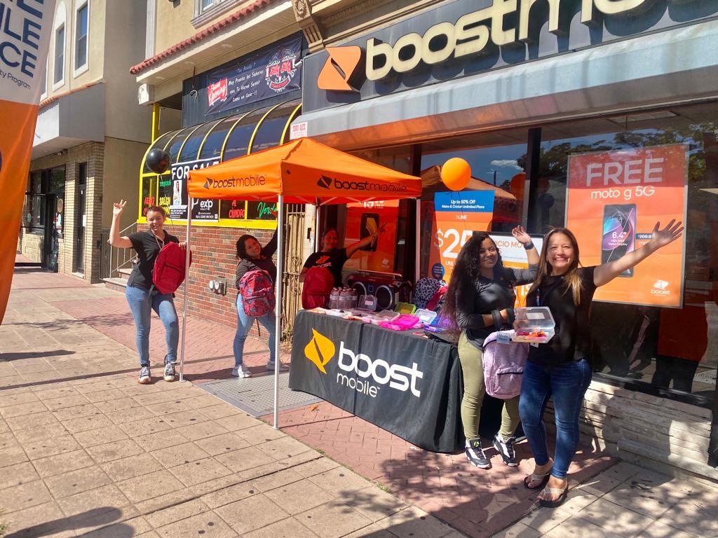 Team_TuVoz's tweet photo. Wonderful Team Tu Voz Elizabeth Back to School Event!! 🎒📚✏️🚌 #TuVozStrong #BacktoSchoolEvent #BoostNation ⁦@BoostMobileSean⁩ ⁦@BoostMikeNJ⁩ ⁦@mattmboost⁩ ⁦@joseq_tuvoz⁩ ⁦@MarcecoNation⁩ https://t.co/3we7azwozW