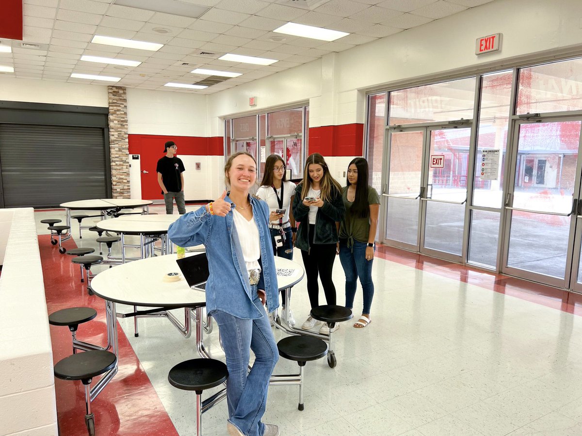 HarlingenStuCo's tweet photo. Sophomore Safari was a blast! #HHSStuCo #CSND #CardinalLand https://t.co/vcCNtYB9UN