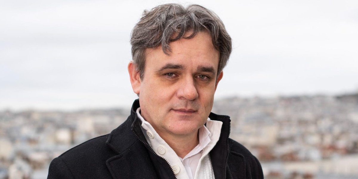 leJDD's tweet photo. Riss, directeur de Charlie Hebdo, visé par une fatwa : « Il est impossible de revivre comme tout le monde » https://t.co/I7DK3Bcqmj https://t.co/VWoxix4jxE
