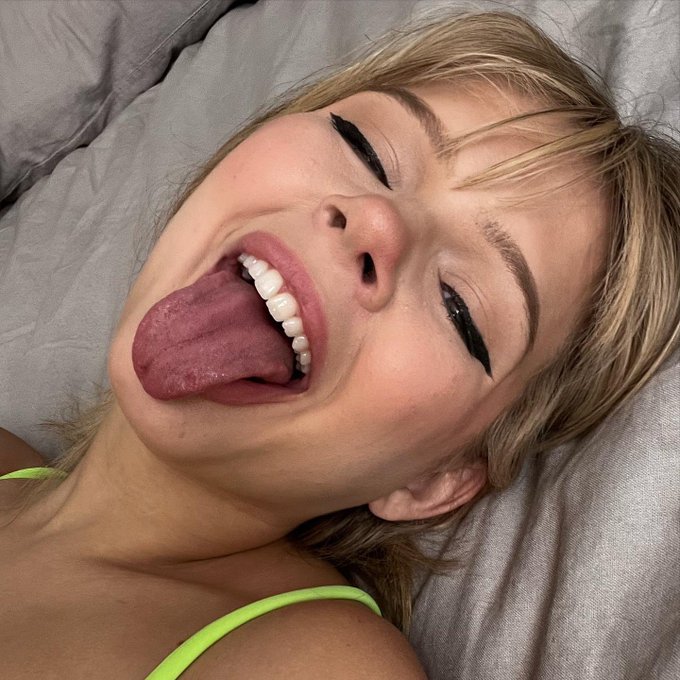 🤠✨CUM SUB TO MY ONLYFANS 4 FREE AND DM ME IM REPLYING TO DMS ON THERE ALL DAY ! ✨🤠  https://t.co/KZtfLgi283