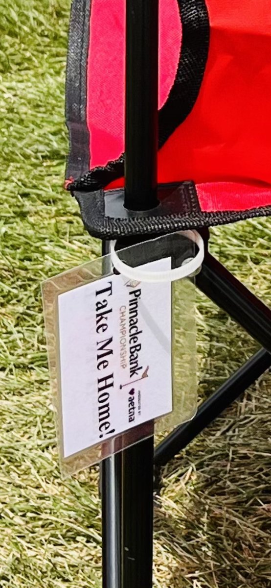 SDH4heart's tweet photo. I’ve seen SO many people of all ages HAPPILY accepting the GIFT’s placed around the Course from @HyVee 😃@KornFerryTour @pinnbankgolf @IndianCreekCrse #GreatPromo 👍🏼 #HaveASeat ❤️🏌🏼♂️ https://t.co/TtM8UnooiM