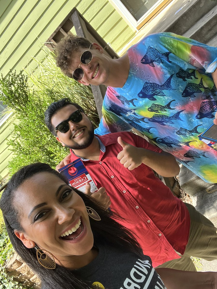 AndreaHunley_IN's tweet photo. 🚪 We joined @ryanmearsindy to canvass today and connected with 200+ voters. 🗳 

Folks are fired up 🔥 and ready to show up at the polls in November. Want to join #TeamHunley? https://t.co/sryGbOMq07 https://t.co/DqxmS1w2Zw