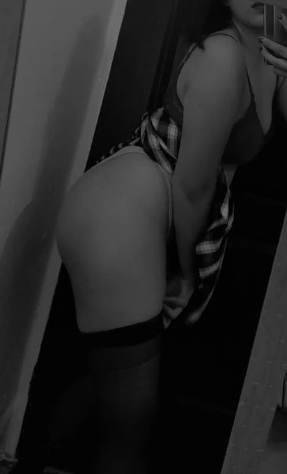 Un poquito m&aacute;s de mi, fotos sin censura pr&oacute;ximamente en mi onlyfans 😘🤭❤️ https://t.co/BXvrTjIXNO<a href="/tag/pokemon"class="tags"><span>#pokemon</span></a>