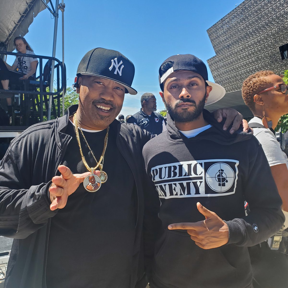 jeevzb90's tweet photo. Jeevz B and DJ Cool V @LegendaryCOOLV #jeevzb #djcoolv #cutmastercoolv #juicecrew #nationalafricanamericanmuseum #washingtondc https://t.co/i4S0qoRhrH
