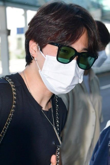 iSwoonforJoon's tweet photo. HAVE A SAFE FLIGHT JIMIN ✈️💜 https://t.co/mErwGqxZm5