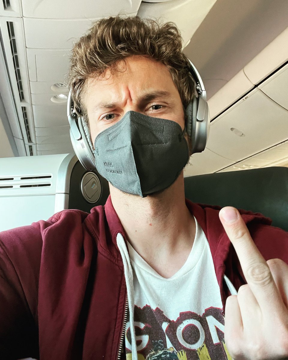 Jack Quaid tweet media