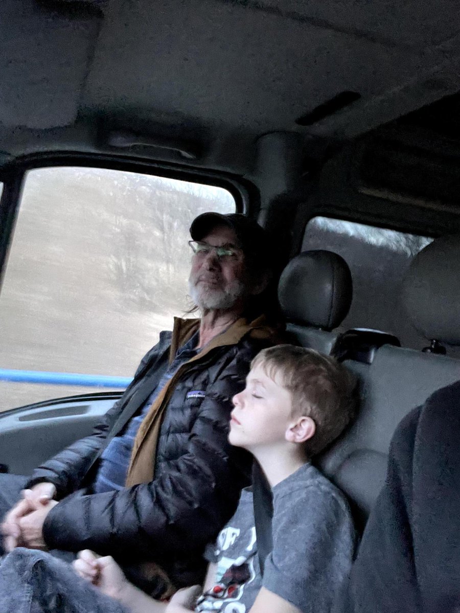 BackroadsFound's tweet image. Solomon Smith brought his son on a trip through Ukraine to visit some of the Orphan children. Support is usually only giving supplies that he felt it could be a great sense of connection and trust with some of these kids to bring his son to play with the other kids. #Ukraine️