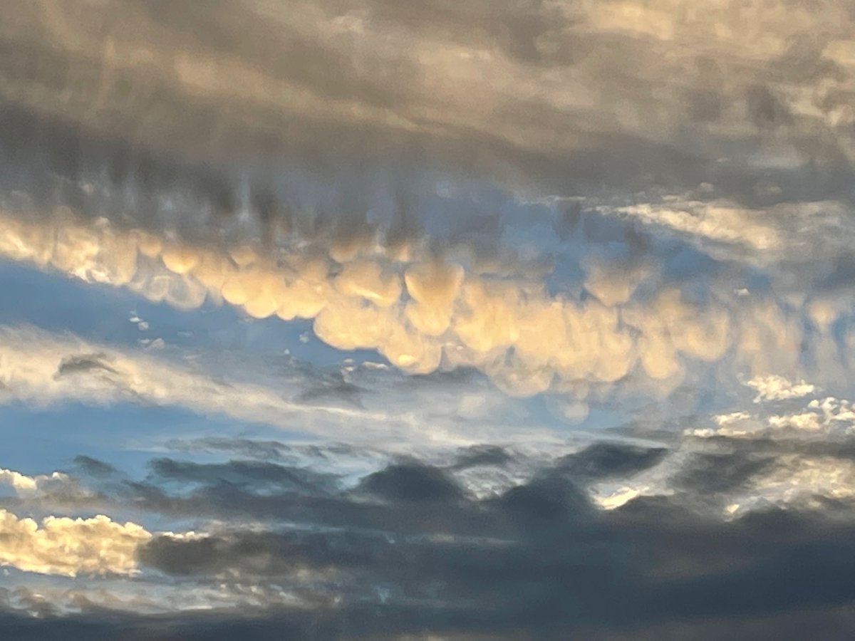 cbggex's tweet photo. @StephanieAbrams @weatherchannel https://t.co/9HTL5AhNqf
