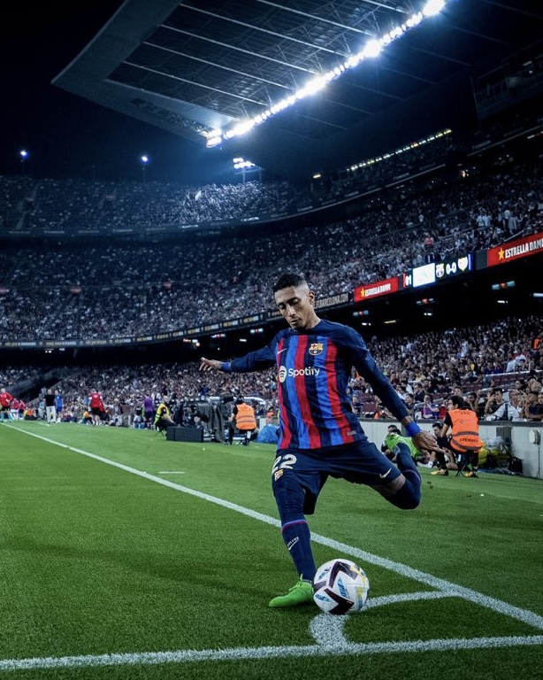FCBarcelona_es's tweet photo. Debut en partido oficial ✅ https://t.co/SYQjVjgjx2