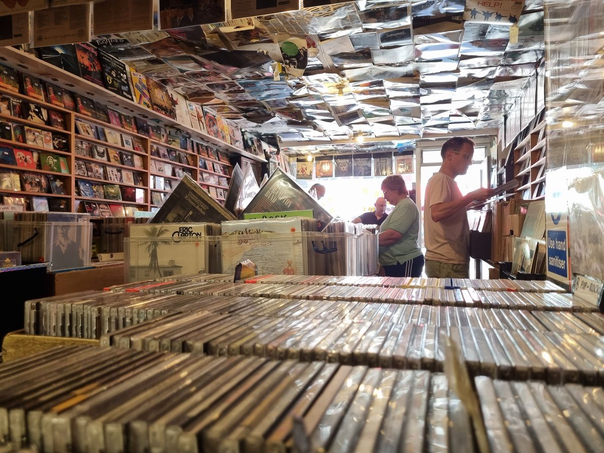 Bens opens 11-3 Sundays <a href="/WeLoveGuildford/">We Love Guildford</a> <a href="/ExperienceGford/">Experience Guildford</a> @GuildfordTIC