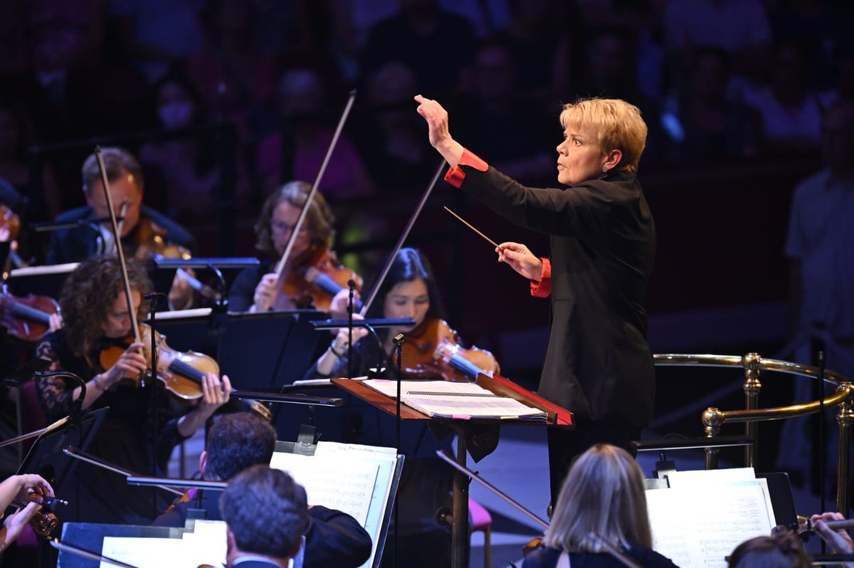 bbcproms's tweet photo. Such a thrilling night with @marinalsop, @rsowien and @grosvenorpiano blasting their way through an exciting programme of Bartók, Prokofiev, Hannah Eisendle, and Dvorák! https://t.co/Hv8iTjfi6R