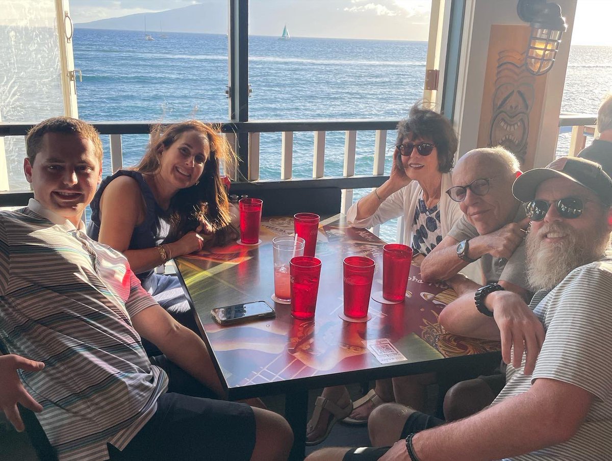 nickydodger's tweet photo. A few pics from the recent trip to Maui with the fam! https://t.co/l6ptNGQNEe