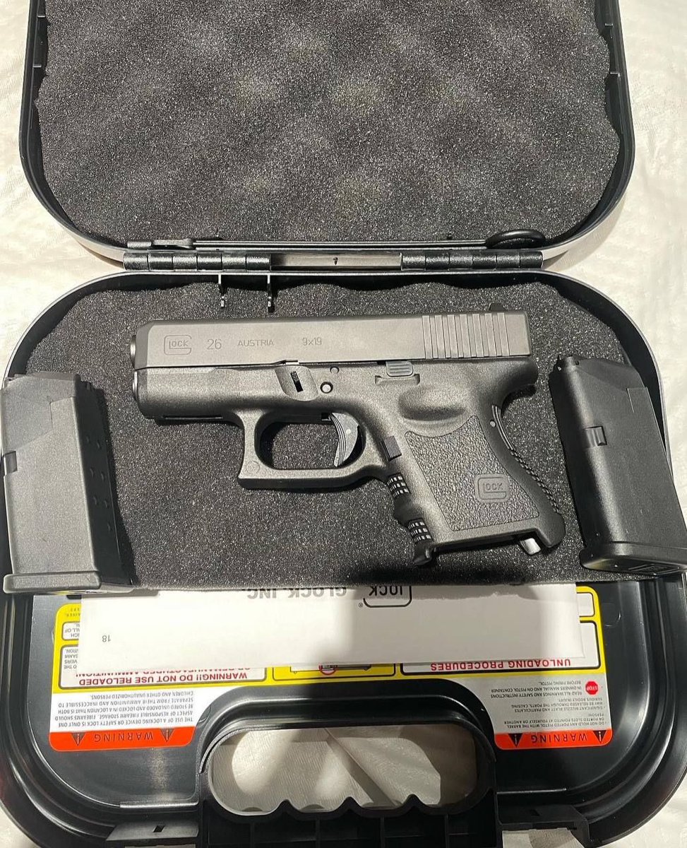 ExoticsWest's tweet image. Still available 

Glock 26 gen 3 

$475 shipping include 

😌Action word only dm with your bitcoin or cashapp ready I’ll ship it to you by Monday fasho