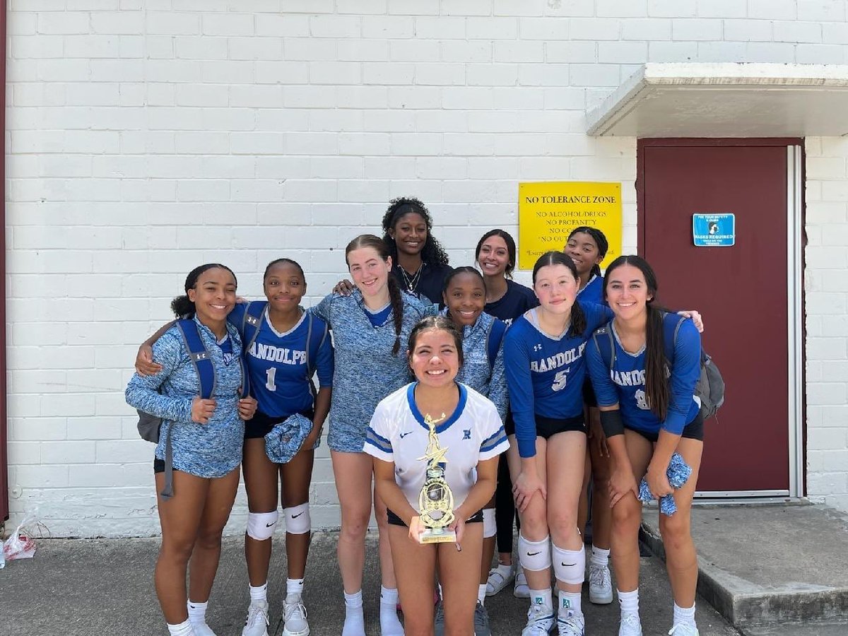 RoHawkPride's tweet photo. Congratulations to our varsity volleyball team for starting the season on a high note at the Edgewood Tournament. #RoHawks #FlyFightWin 🦅 ⚡️ https://t.co/B2J5ZQIUX9