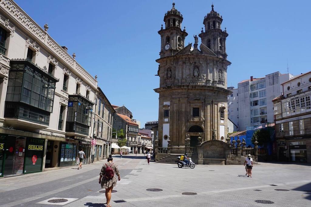 derive_lab's tweet photo. El centro de Pontevedra 🤩
#CallesCompartidas https://t.co/1QdxbxTXfJ