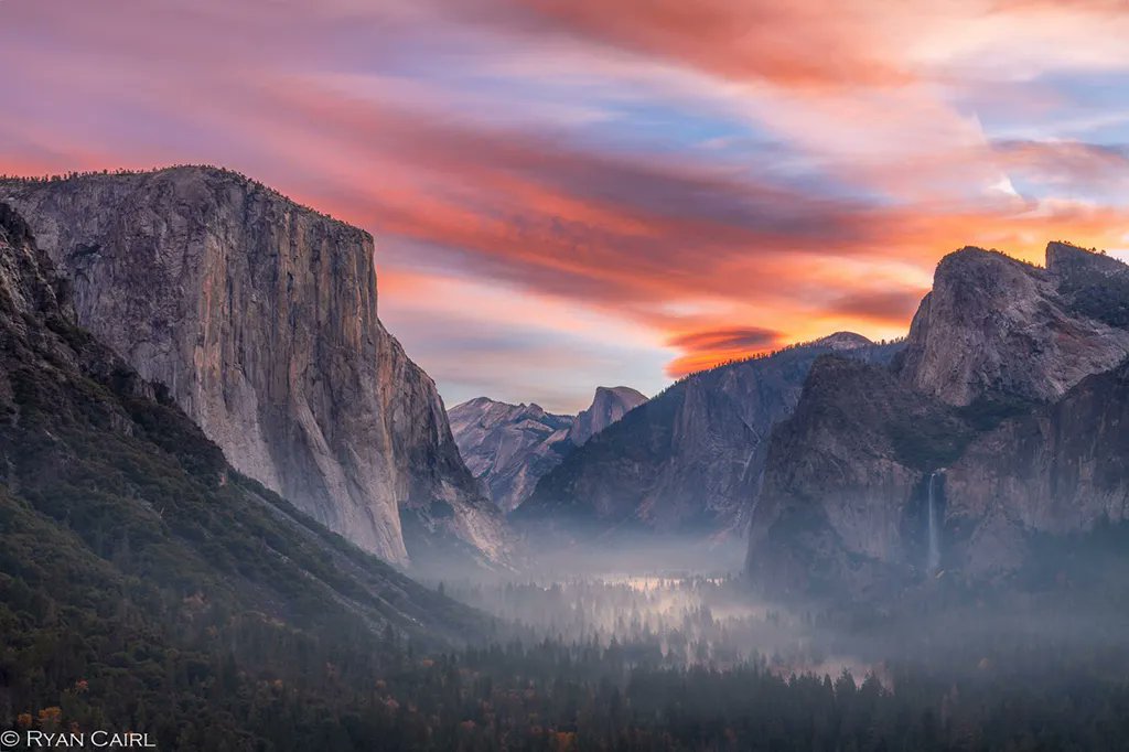 BeStillLookUp's tweet photo. ““Fire in the Sky” by Ryan Cairl” @OutdoorPhotoMag @CloudAppSoc https://t.co/6Z7d9a4mRJ https://t.co/JtHPnq8uzr