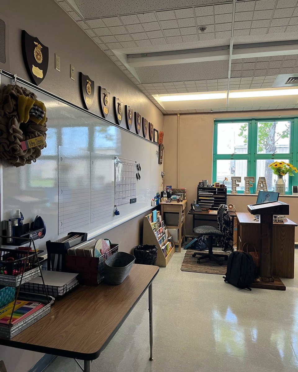 cdavisteaches's tweet photo. It’s time for Back to School 22-23 and I can’t wait to welcome my students into Ag this year! https://t.co/cvkJQ97Aac