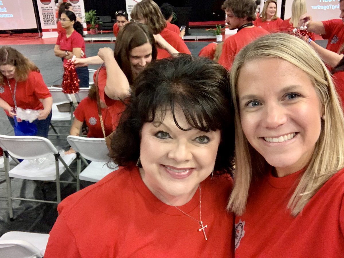 Amanda Sweeney tweet media