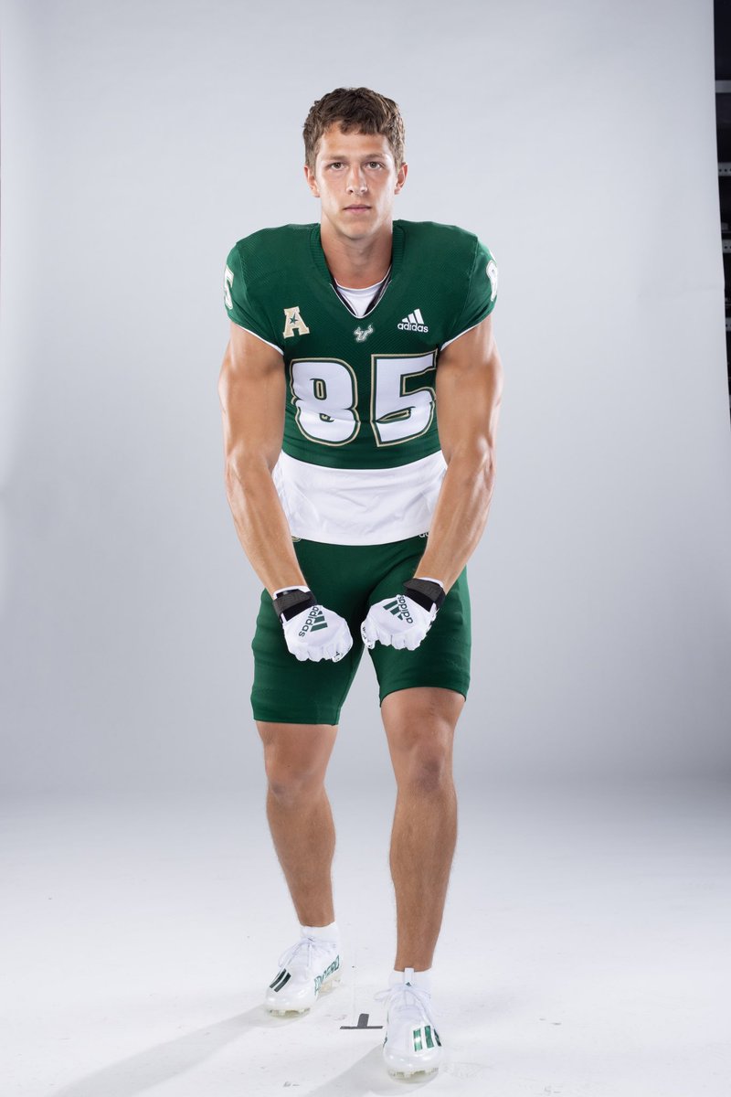 One year to the date that @cmhelms85 ended his 2021 season with an injury and today he had a great scrimmage <a href="/USFFootball/">USF Football</a>. Ready to see this guy on the field.🤘🤘 To God all the Glory!!