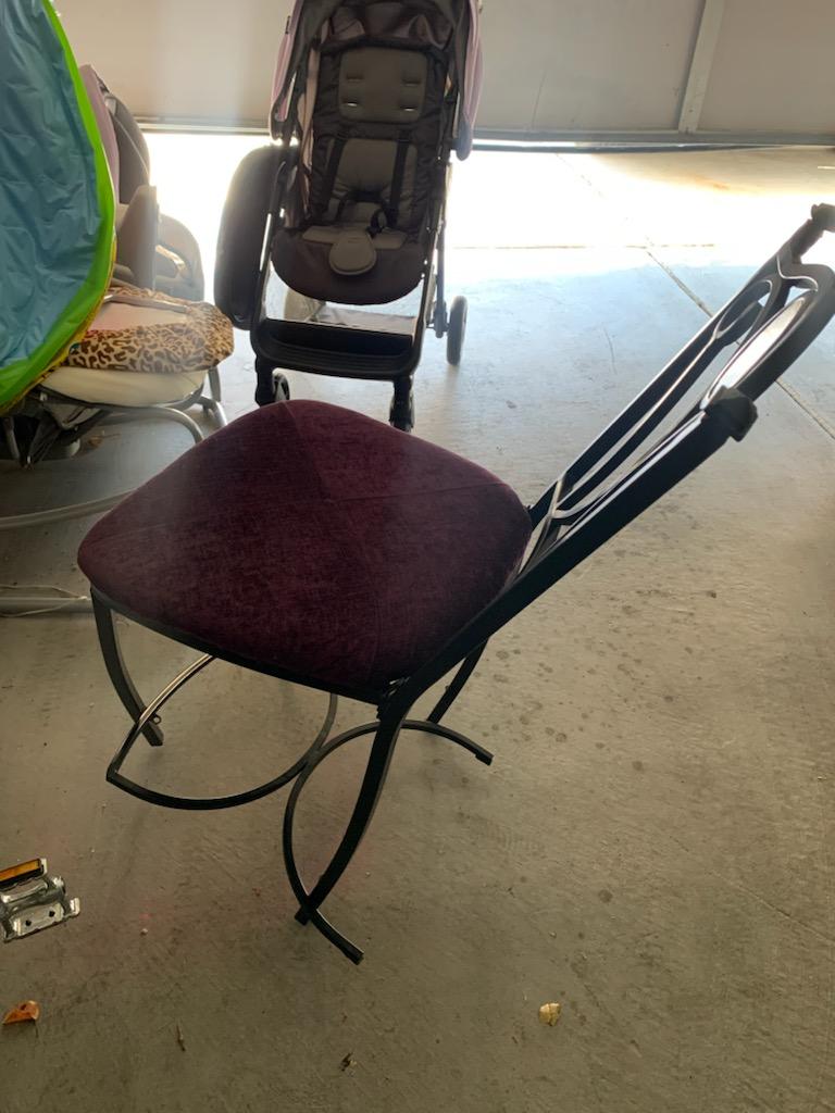 KreativityTV's tweet photo. Chair said:
"what you MEEEEEAAANNN WTF"
#meme #ifunny #chairmeme #foryou #jokes #beans #comedy #comedycentral #CGG #CarbonGaming #CatacombSounds https://t.co/OUfgpvFNfb