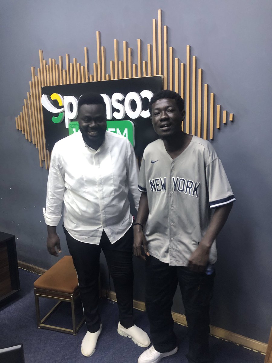 YarwTeasy's tweet photo. Had a great time talking bout the tape with @OpemsuoRadio &amp; @Pure957fm @Masebillion1 

“Realigious” out on all DSPs 
https://t.co/NUB2VpjidR https://t.co/9k5RxOXi7j