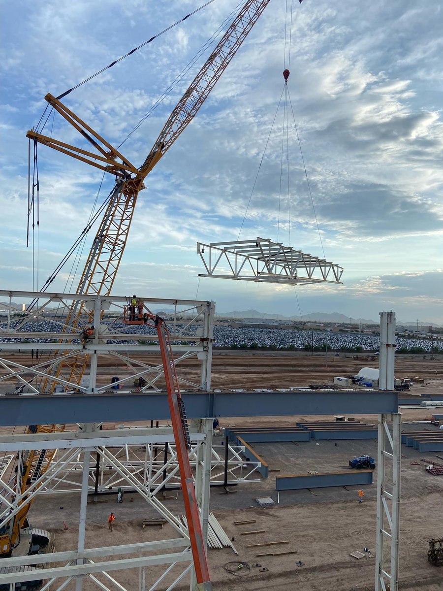 2028Lucid's tweet photo. Lucidmotors Casa Grande Arizona. Iron workers local 75. Building Our Home Lucid plant. π₯³π. Schuff Steel - Lucid Motors, Casa Grand Az
Job Steward - Devin Arbuthnot
Pictured- Brandon King & Andrew Lewis
#iw75 #ironworkers #Local75 https://t.co/MKIGr6aaGA