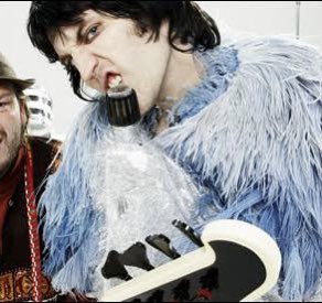 funkyprotagoftd's tweet photo. today’s funky protagonist of the day is vince noir from the mighty boosh!!!

submitted by @gendercharotd !!

((sometimes i forget that twitter exists oops https://t.co/FrVu7gRxKS