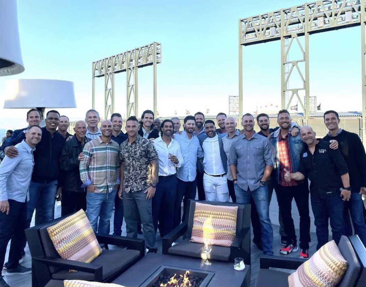 hunterpence's tweet photo. The boys are back! @SFGiants #2012WorldSeries https://t.co/huVUzNekPQ