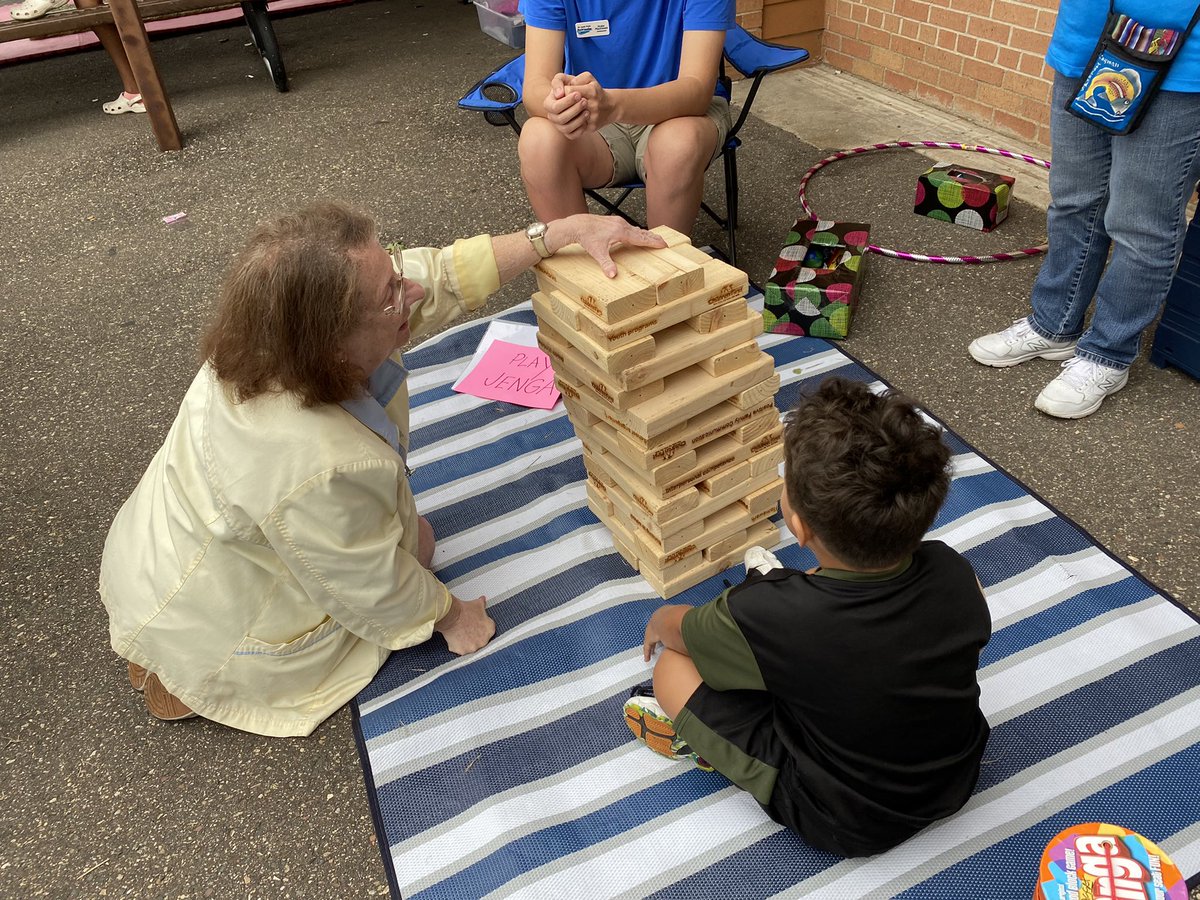 Children1st_SLP's tweet photo. BINGO! Fun is in the offing at Aquila Park right now! Raffles every 15 minutes! #SLPReadFest https://t.co/KOX9wjm32n