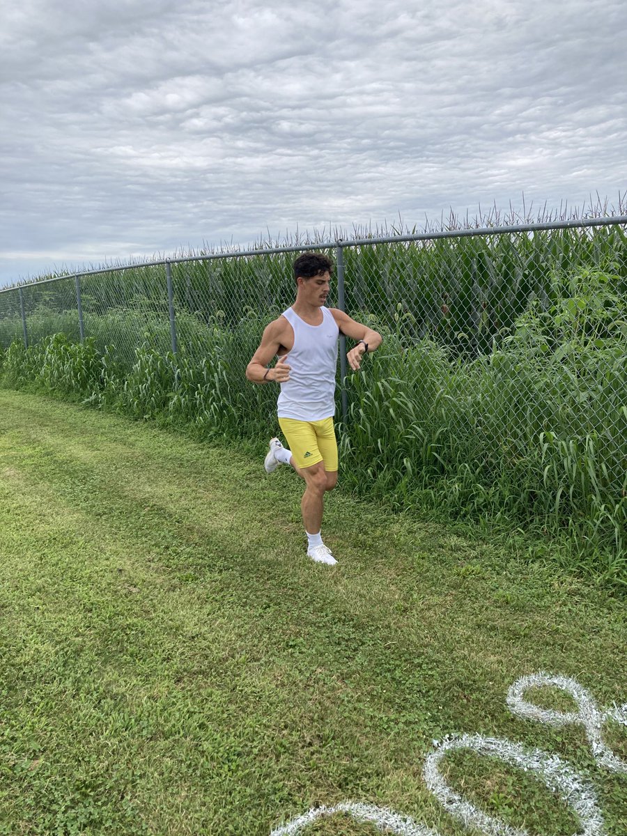 MrWalters225's tweet photo. ⁦⁦@The_LukeBrown⁩ claimed the individual title at the SHS Alumni Race with a time of 10:10 for 2 miles. A special thanks to Champs Pizza for supplying the champion a gift card https://t.co/IcTYnwi3Dc