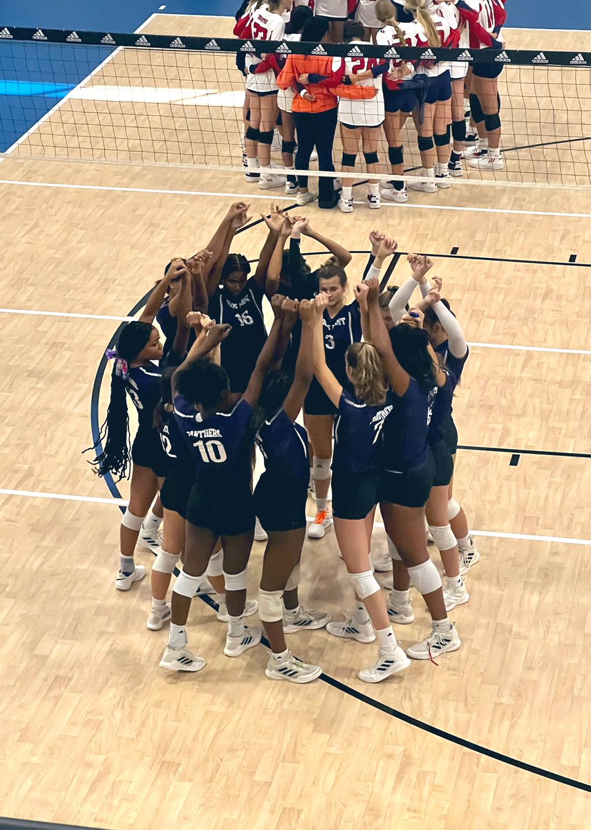 RPHS_Volleyball's tweet photo. πͺπΆπΌπ³π« π΅πΆπ» π©π¬ π΄πΆπΉπ¬ π·πΉπΆπΌπ« π your panthers fought back from being down majority of the day and won! We finished 8-1 on the weekend and finished 5th overall out of 44 teams!! BIG CONGRATS also to @sydney___jordan & @arissa_smith for making the all tournament team! https://t.co/rhCiVQzILh