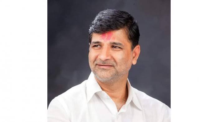 Sunil_JainK's tweet photo. शिवसंग्राम संघटनेचे झुंझार नेते विनायक मेटे यांचे अपघाती निधन हृदयद्रावक आहे. ईश्वर त्यांच्या पवित्र आत्म्याला शांती प्रदान करे ! ॐ शांति ॐ ! भावपूर्ण श्रद्धांजली ! #Shivsangram #Leader #RIPVinayakMete https://t.co/dBYK7WHm2k